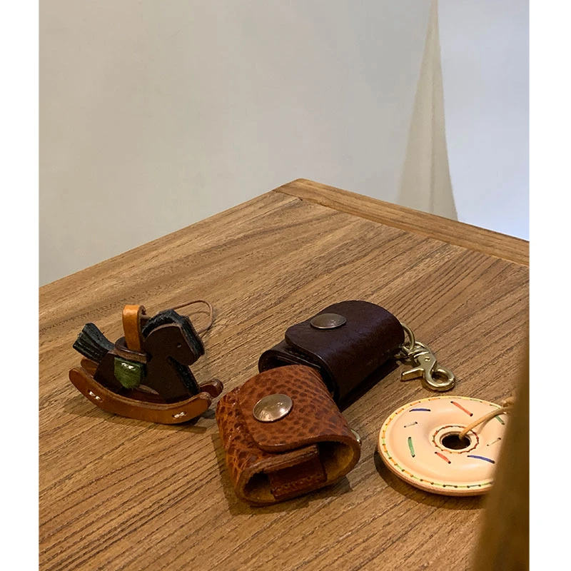 吕小布定制配饰~手工复古甜甜圈汽车挂件创意牛皮挂件0006/0003