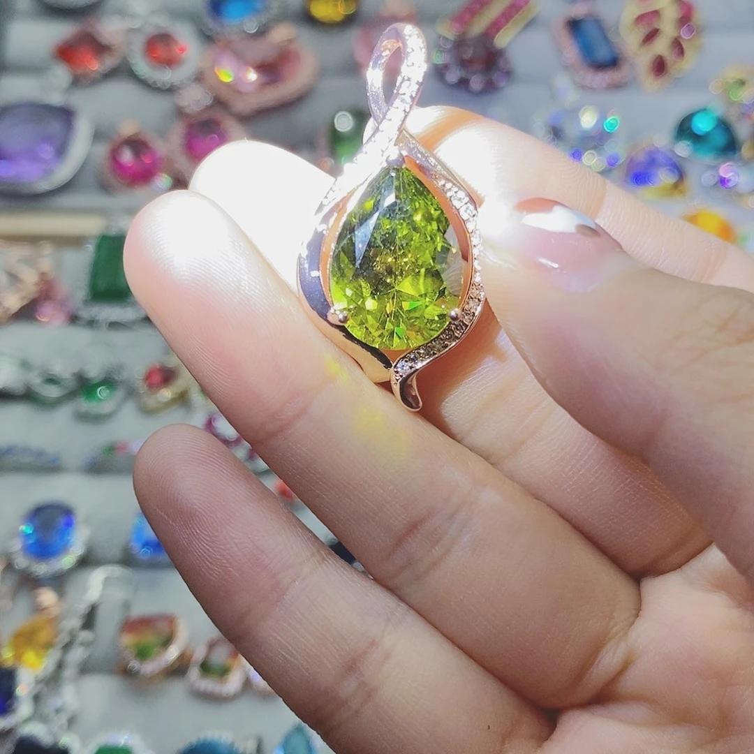 【闪购商品】托帕石耳饰银S925镶嵌