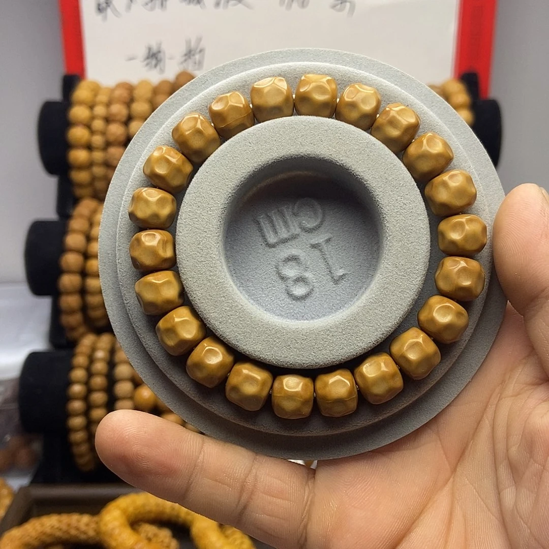 劉***俊猴头核桃手串猴头手串，微瑕无相