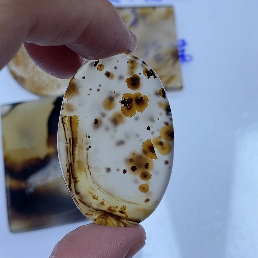 玛瑙/玉髓未镶嵌珠宝半成品