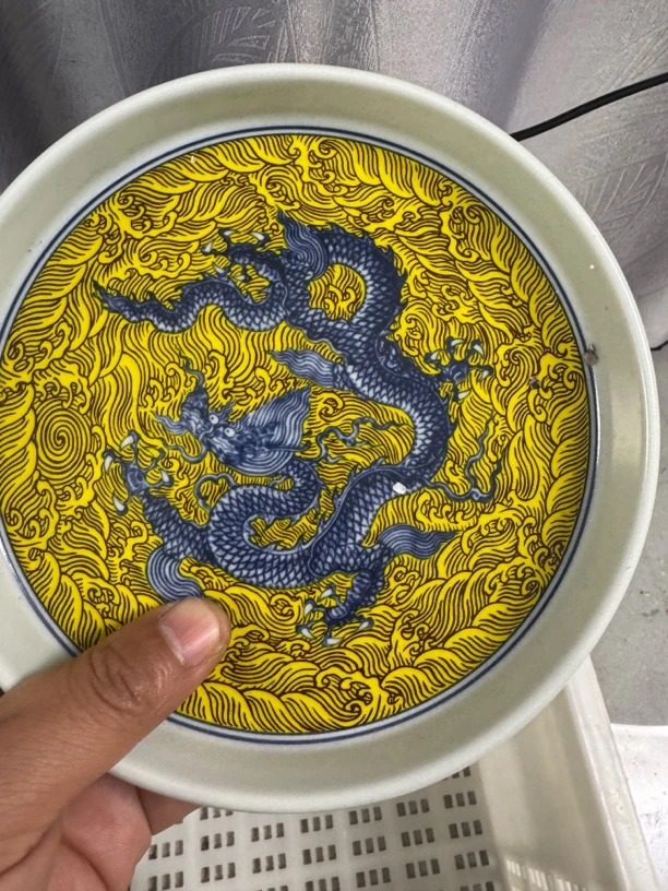 景德镇黄釉海水龙大壶承