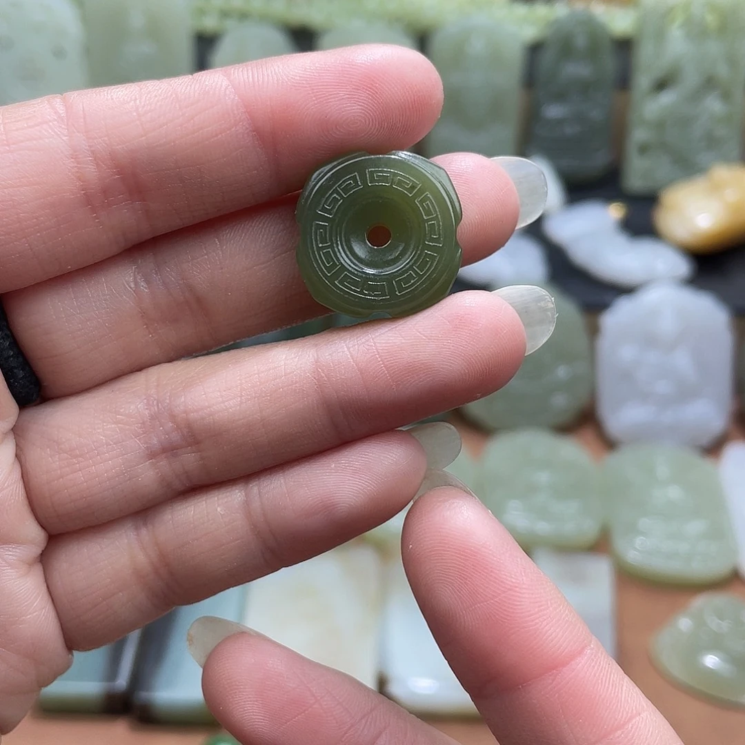 和田玉未镶嵌吊坠(不含链)