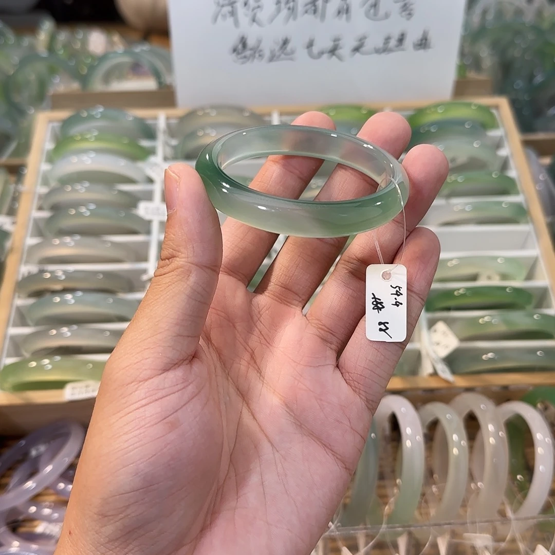 玛瑙/玉髓未镶嵌手镯圈口54.4