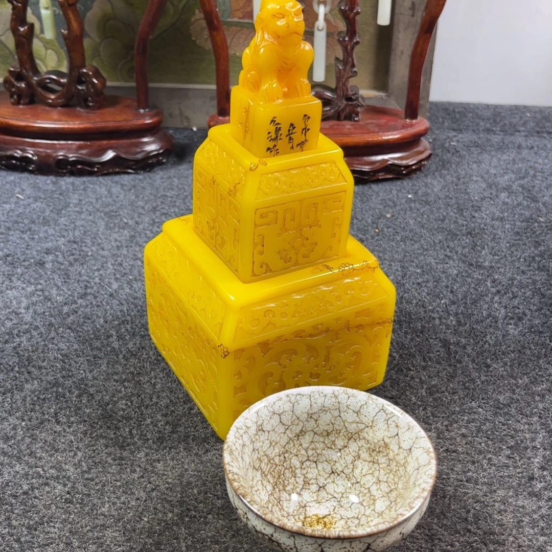 牛***哥瓷片精美手工瓷瓶