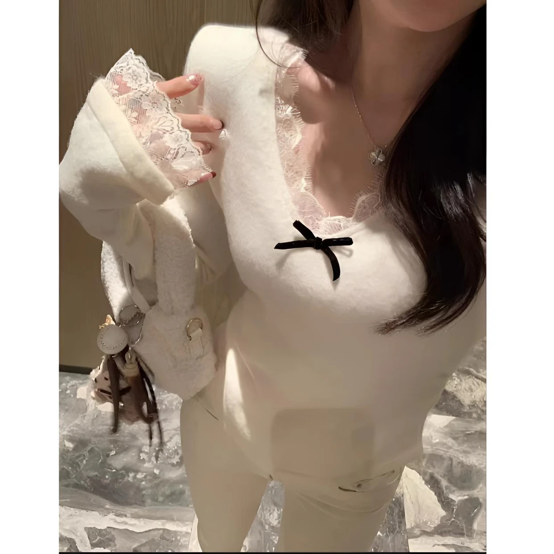 睿夕【柔软甜梦】纯欲甜美辣妹蕾丝拼接喇叭袖V领针织毛衣