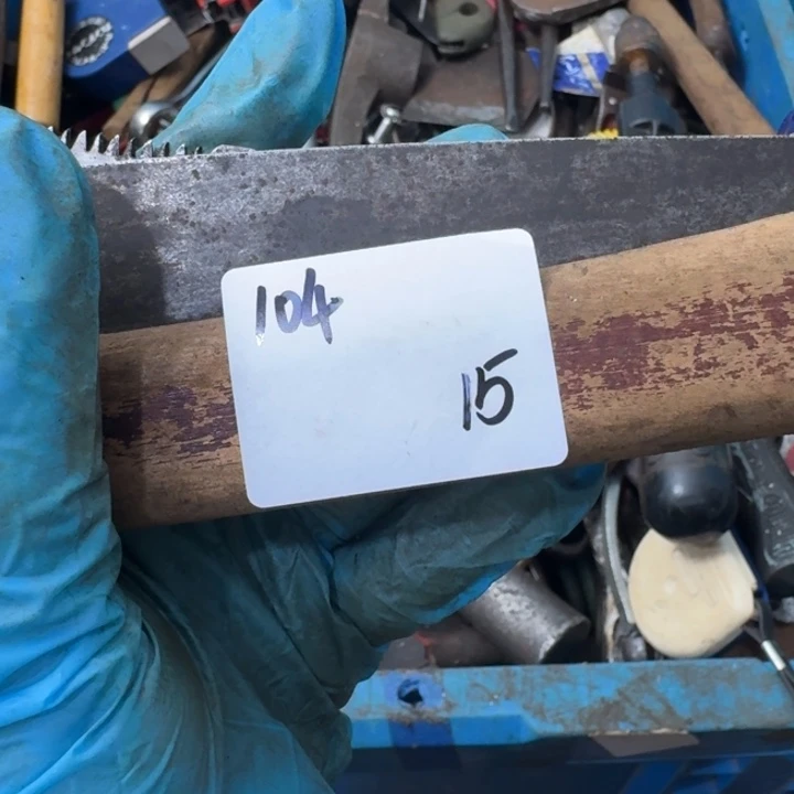 曾***经家用五金工具一个