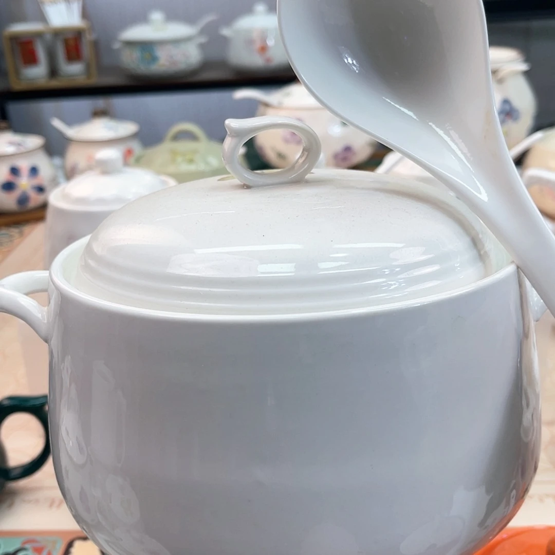 【闪购商品】瓷3.5斤装大肚猪油罐纯白有孔带勺