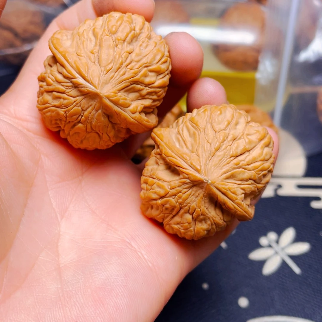 吊坠文玩核桃金钱豹