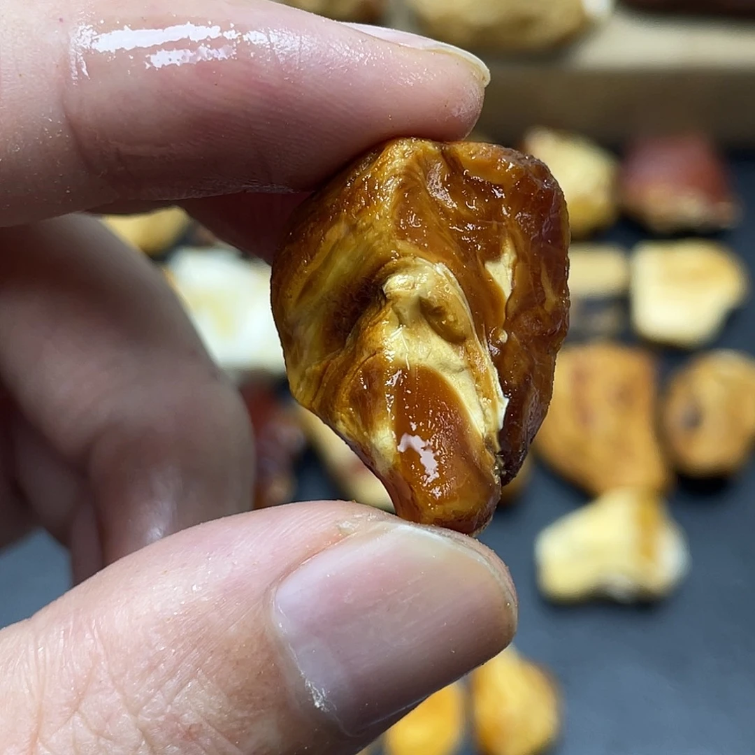 未镶嵌定制琥珀定制