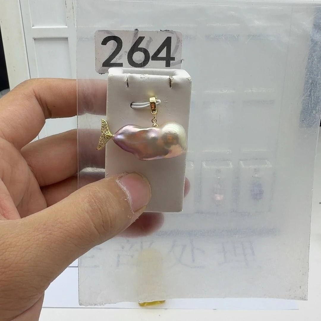 淡水珍珠合金颈饰