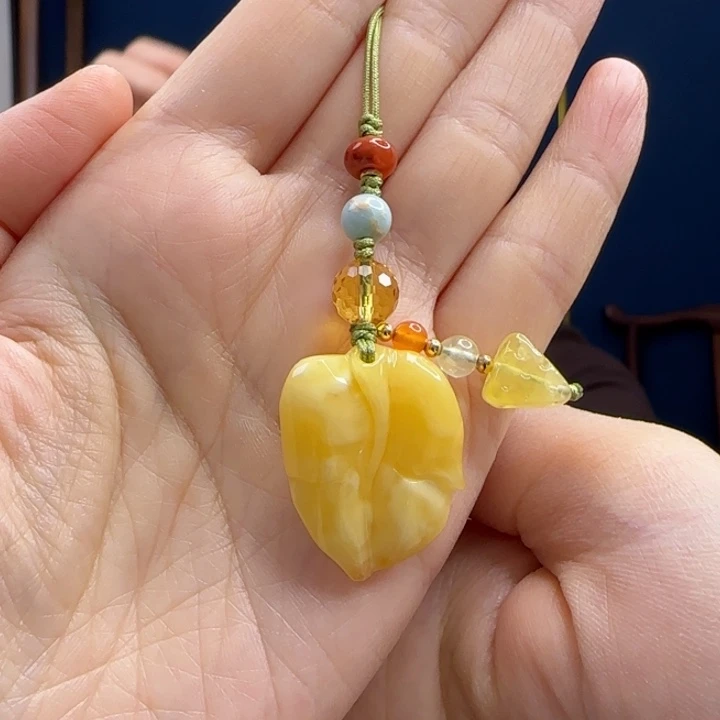 蜜蜡吊坠(赠链)未镶嵌