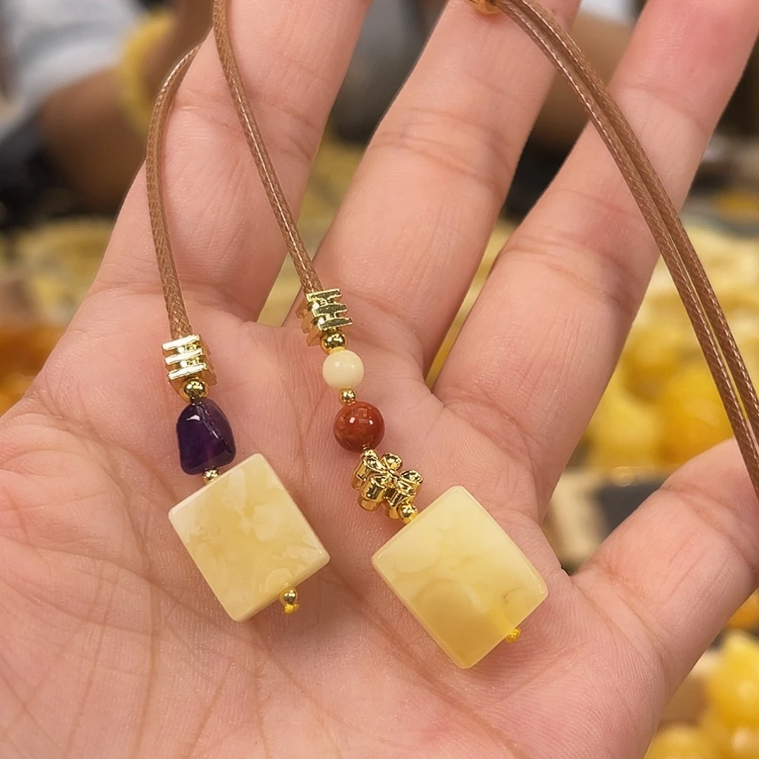 未镶嵌琥珀裸石h3