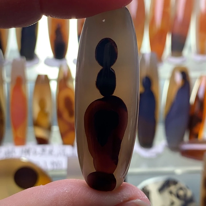 未镶嵌颈饰玛瑙/玉髓38有瑕