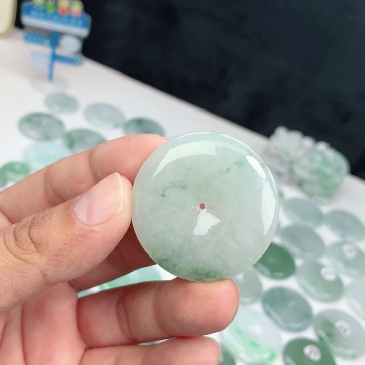 翡翠未镶嵌颈饰缅甸天然A货翡翠40-6.3