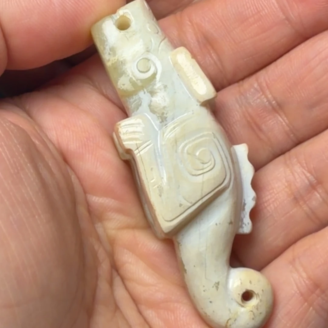 和田玉（糖玉）未镶嵌挂件