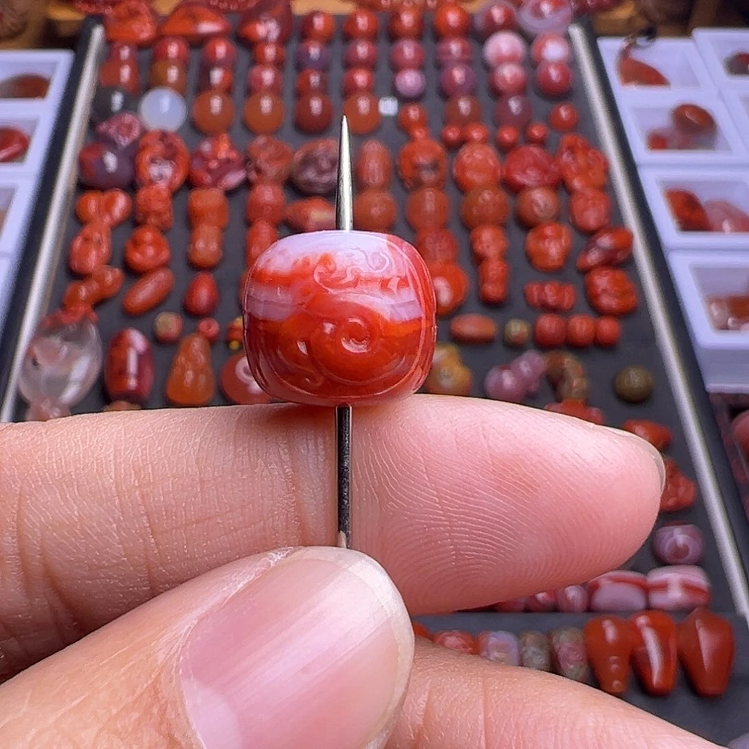 南红玛瑙未镶嵌珠宝奇石仿古龙老型12.4mm