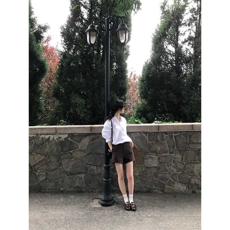 白色衬衫女长袖打底衬衣复古设计感小众上衣休闲短裤直筒短裤热裤