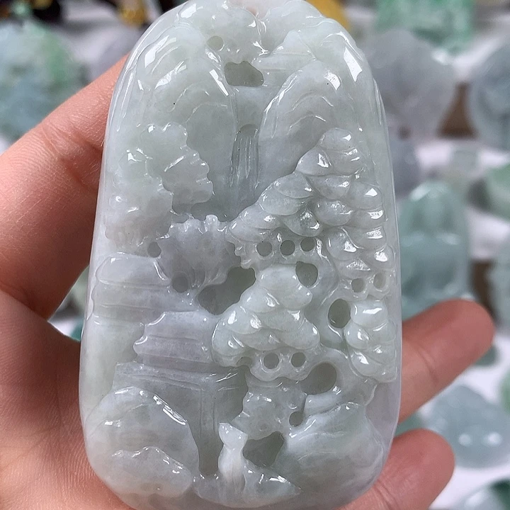 翡翠未镶嵌颈饰山水福利卡厚10+