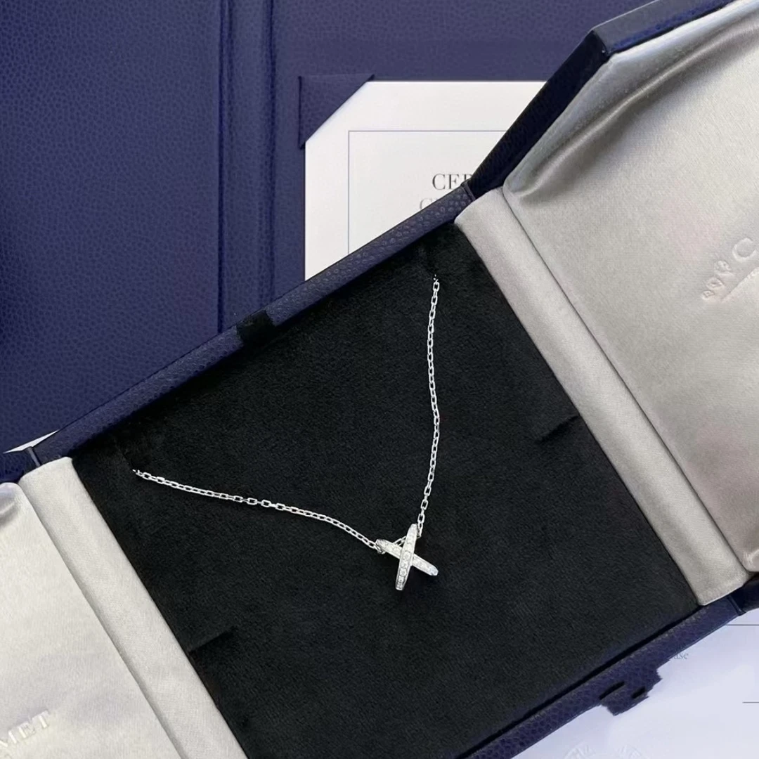 99新 Chaumet/尚美 7姐专场/ 欢缘 交叉18K白金满钻项链