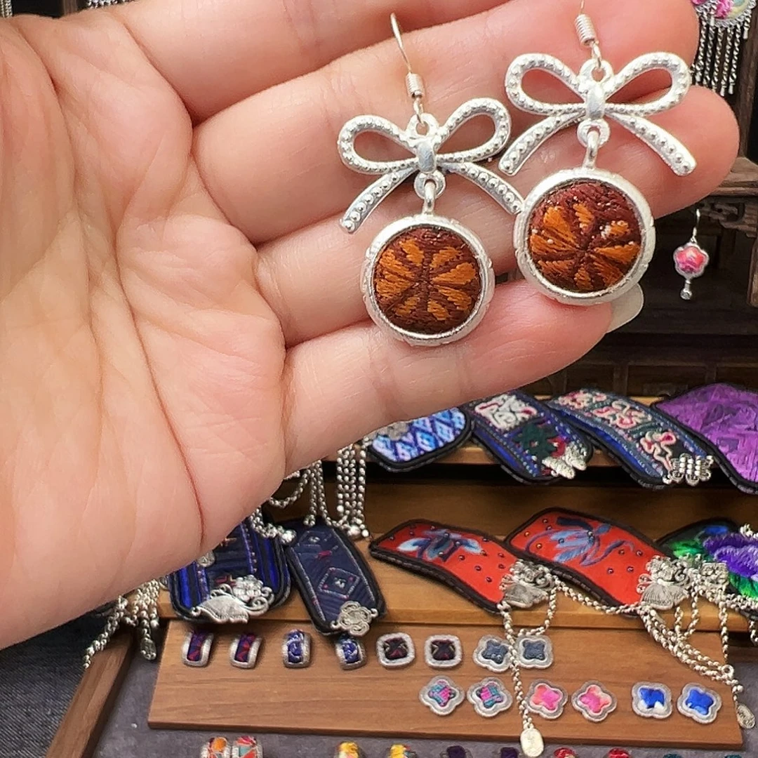 织绣手工刺绣工艺品