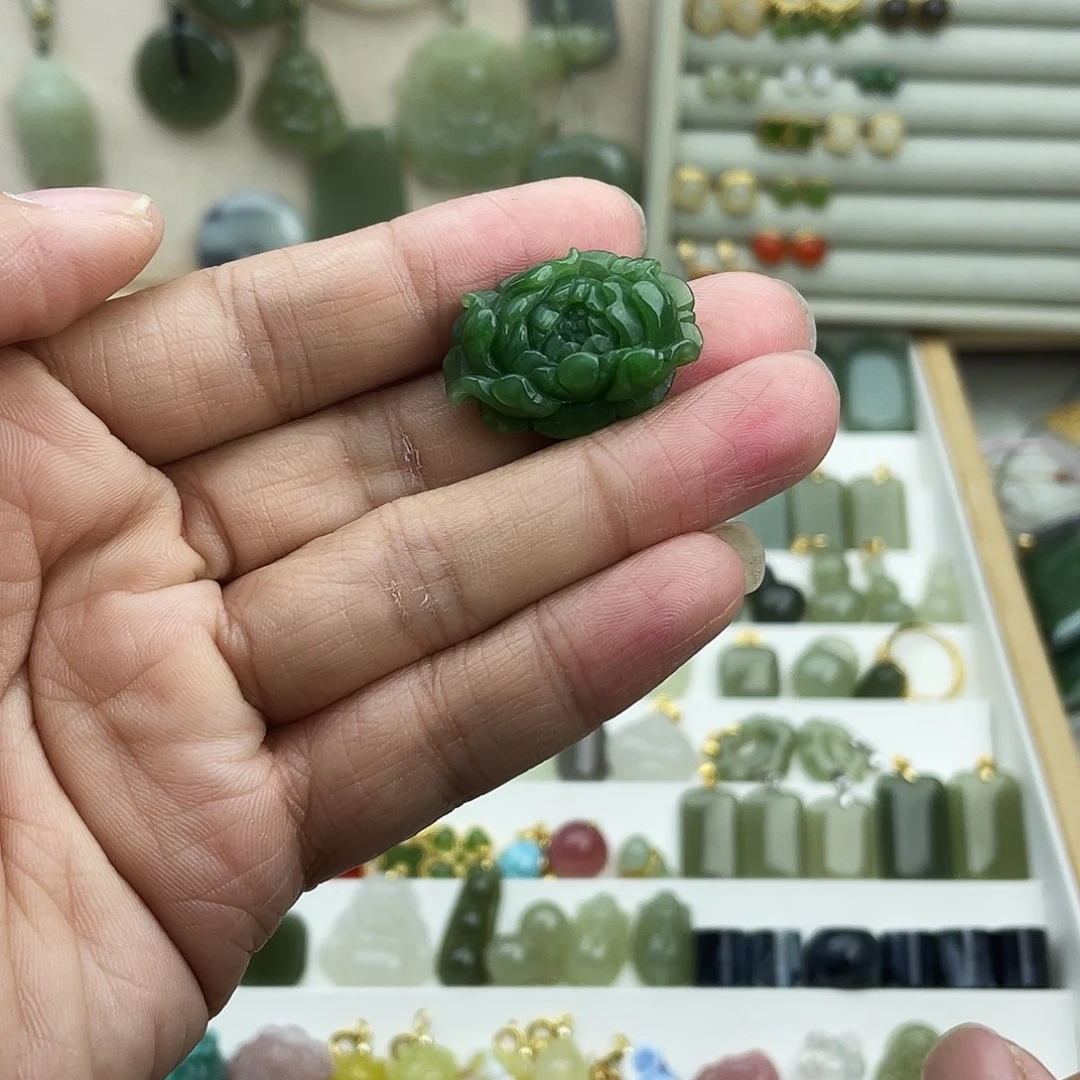 和田玉未镶嵌吊坠(不含链)