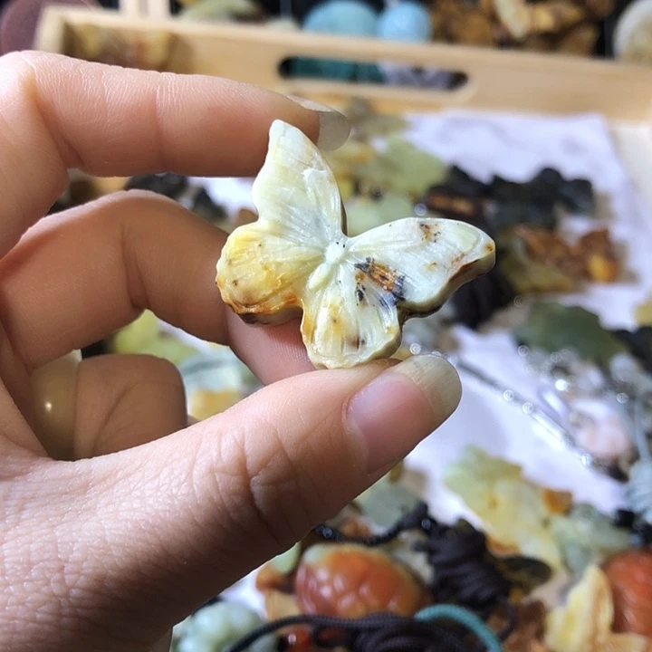 岫玉未镶嵌岫玉挂件