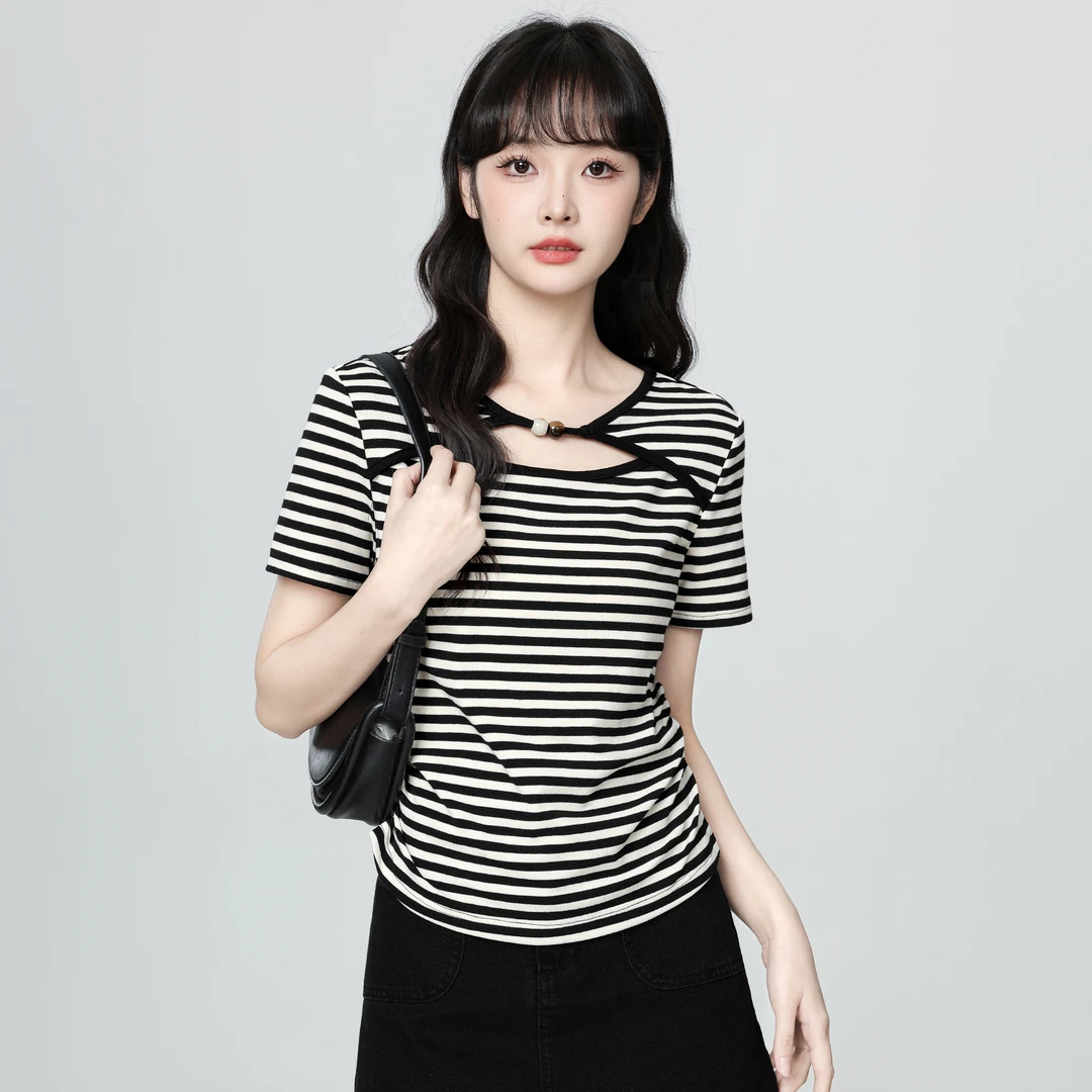 黑色条纹镂空短袖T恤女夏2025夏季新款褶皱收腰体恤正肩短款上衣