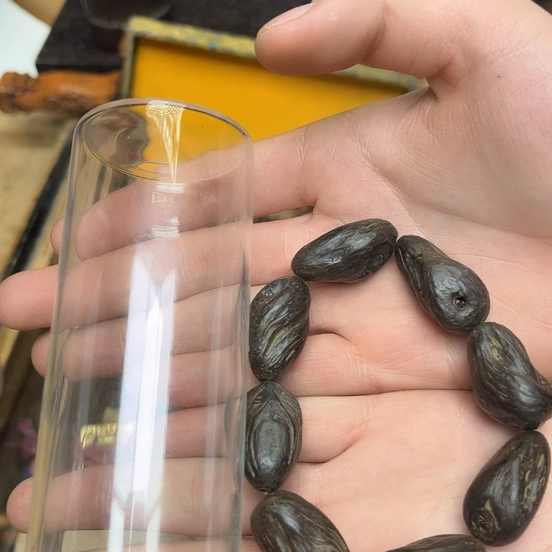 大叶紫檀（黑酸枝木类）