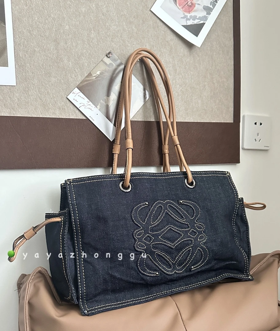 95新 LOEWE/罗意威 牙牙 双面牛仔限定托特包