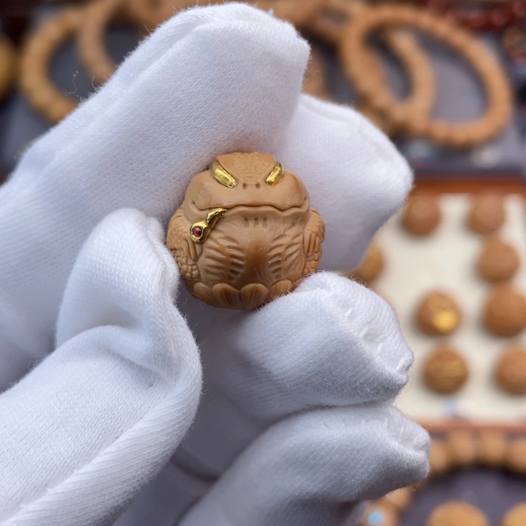 猴头核桃吊坠满工双刀文泰