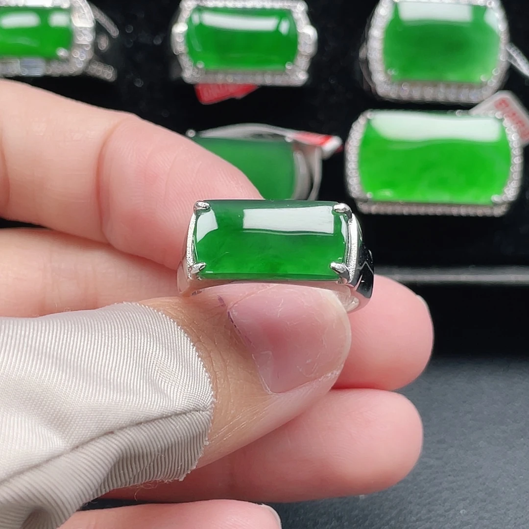 翡翠银S925镶嵌戒指天然A货翡翠没运费险4003