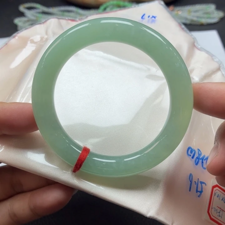 翡翠未镶嵌手镯天然缅甸A货翡翠