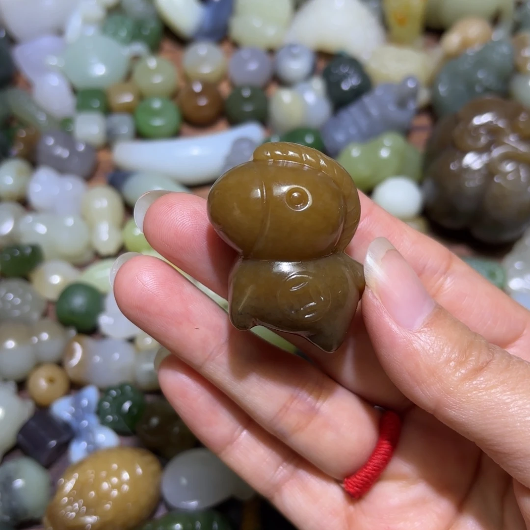 和田玉未镶嵌珠宝半成品