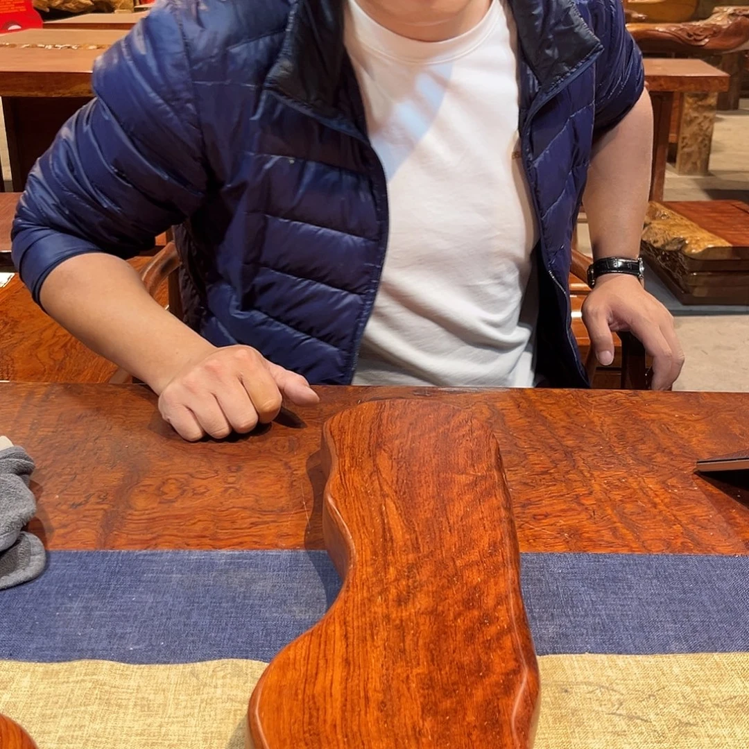 玉木（非红木类）巴花学名古夷苏木