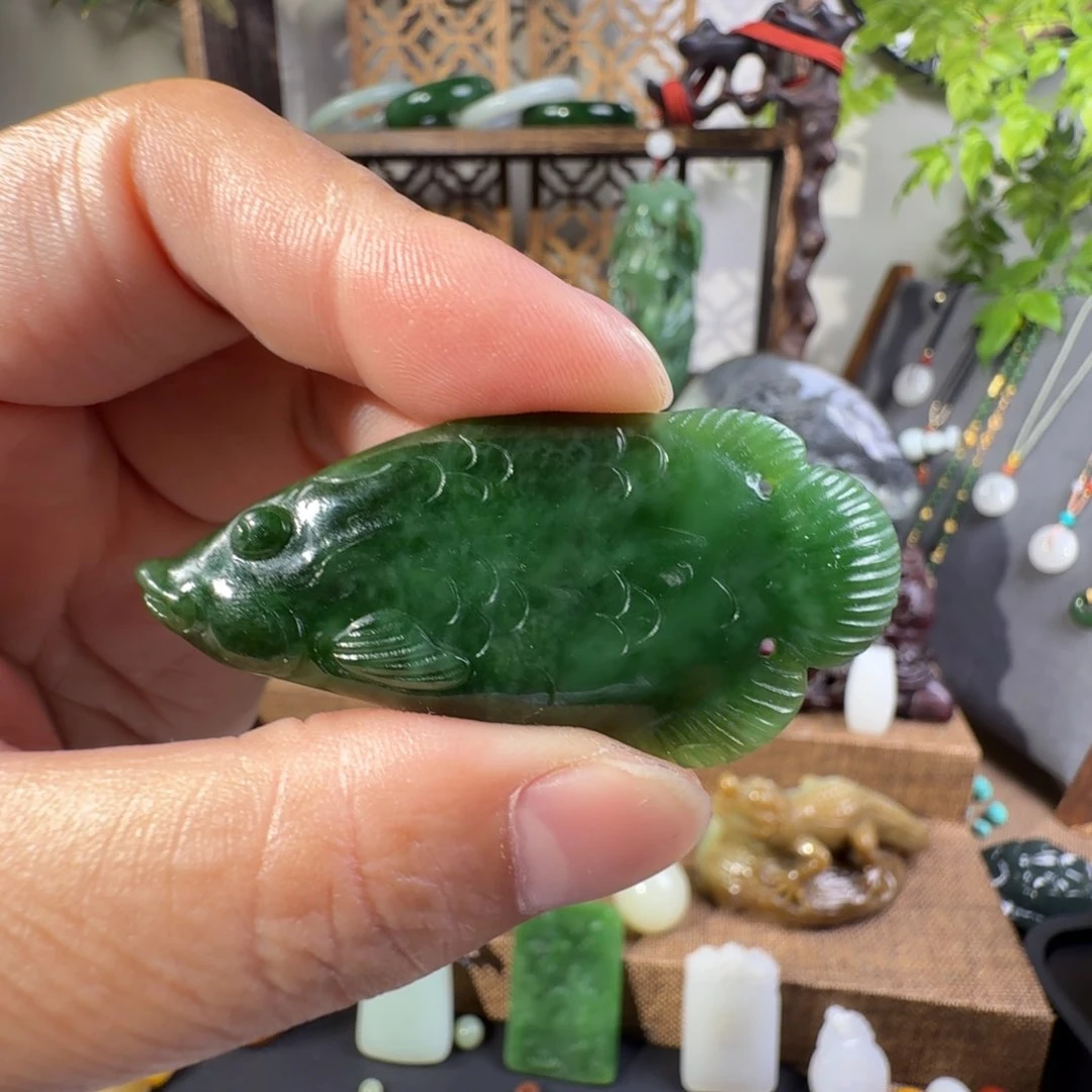 和田玉（碧玉）未镶嵌颈饰