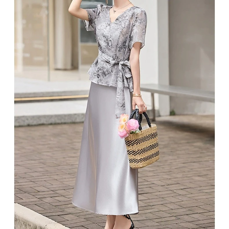S法式赫本风复古印花上衣搭配半身裙套装A14930