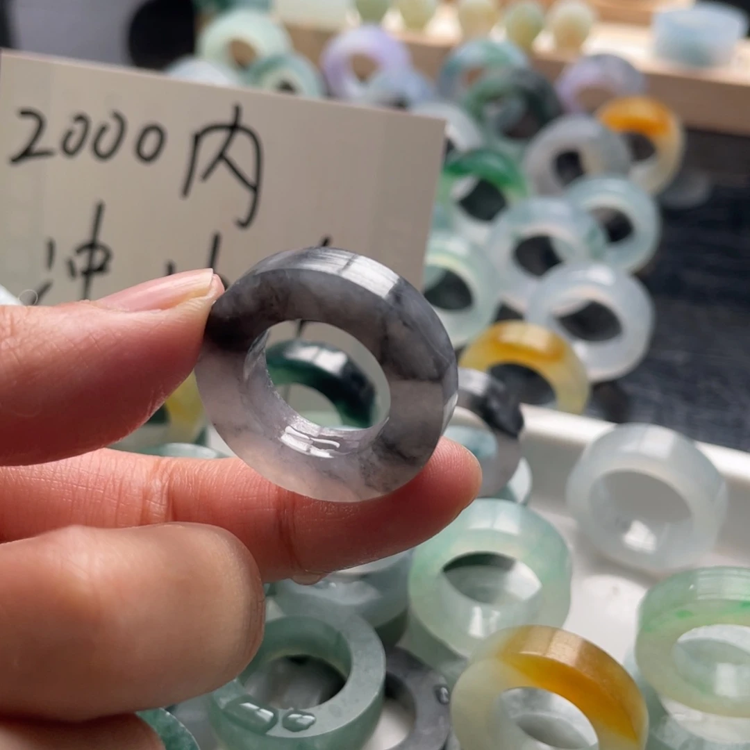 定制翡翠未镶嵌漓*戒指