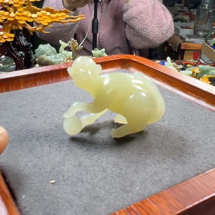 和田玉把件未镶嵌剽**蕉