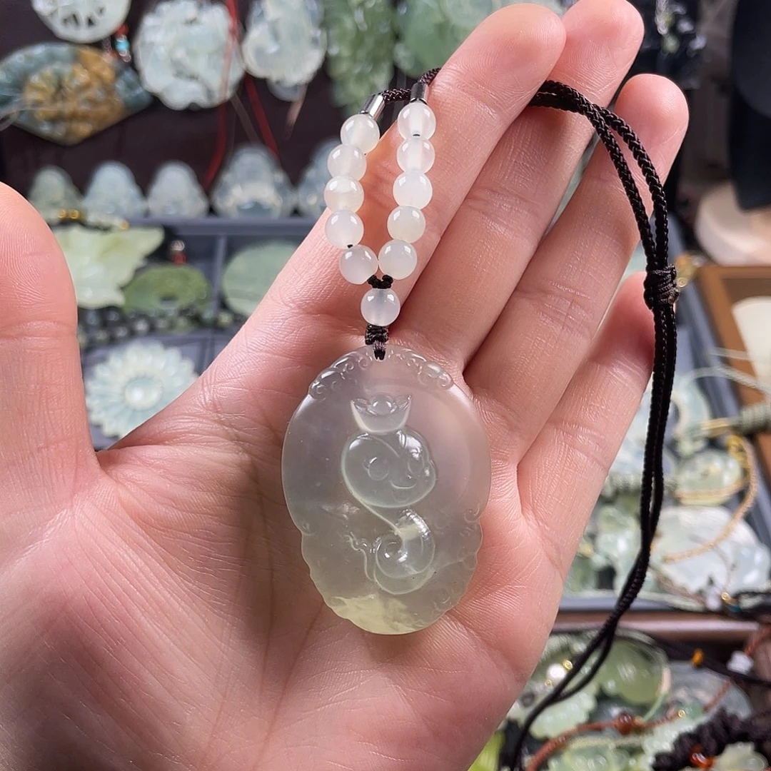 岫玉未镶嵌吊坠(赠链)