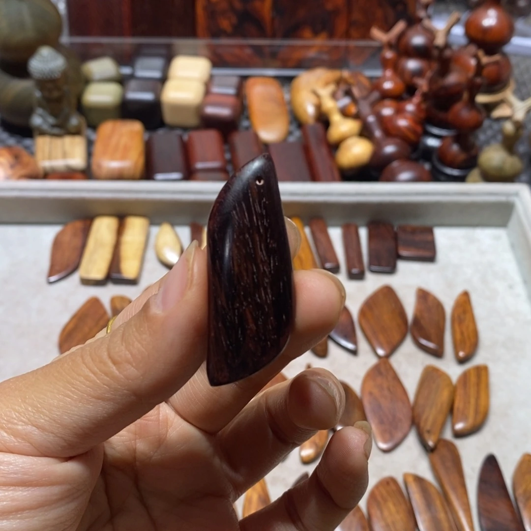 黄花梨/降香黄檀半*心