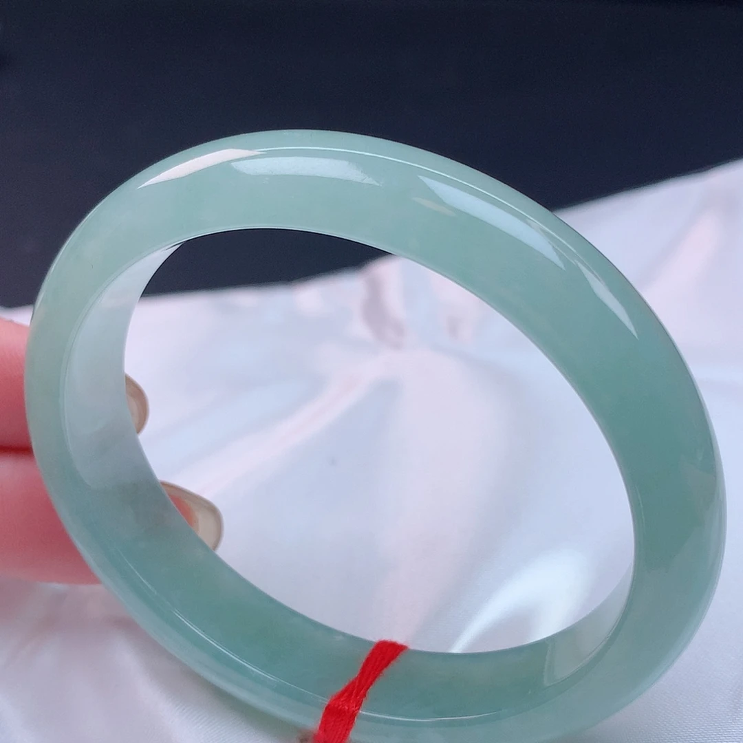 【闪购商品】未镶嵌手镯（贵妃镯）翡翠57