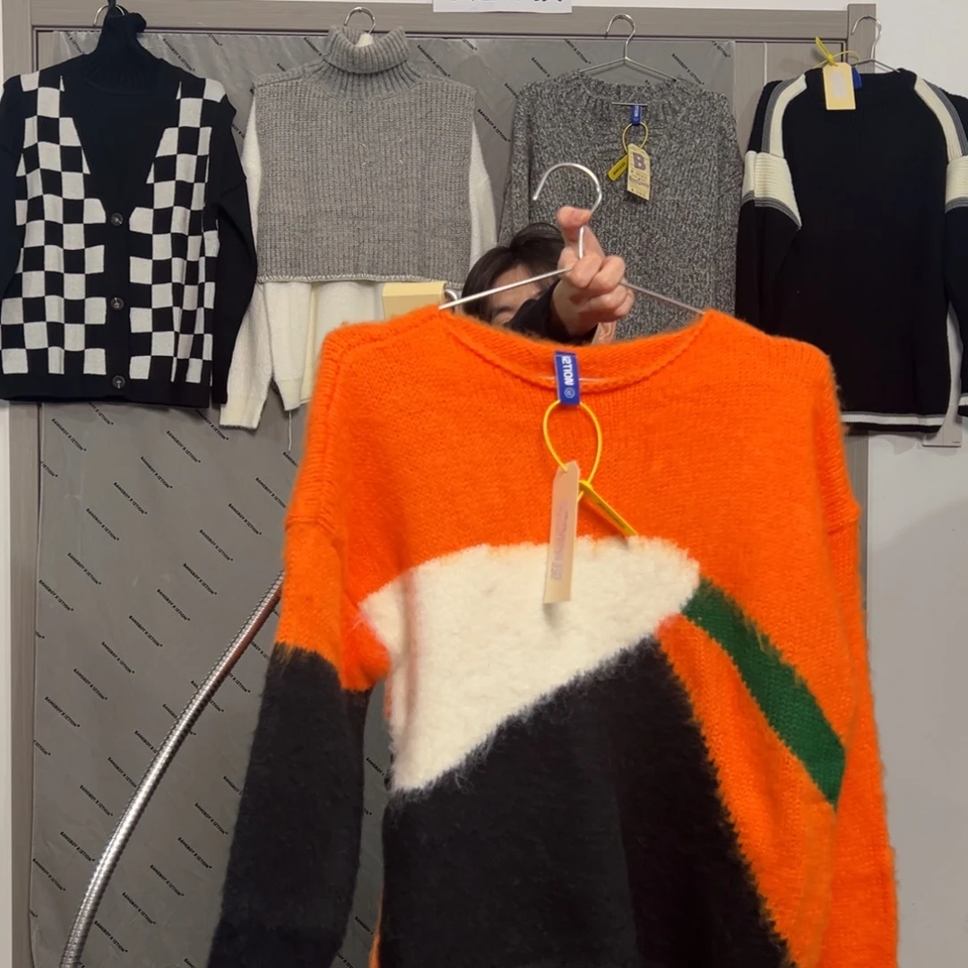 橘色拼色磨毛毛衣L