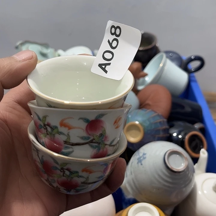 缘***。茶具默认微瑕瓷器、茶具、壶、摆件，介意勿拍
