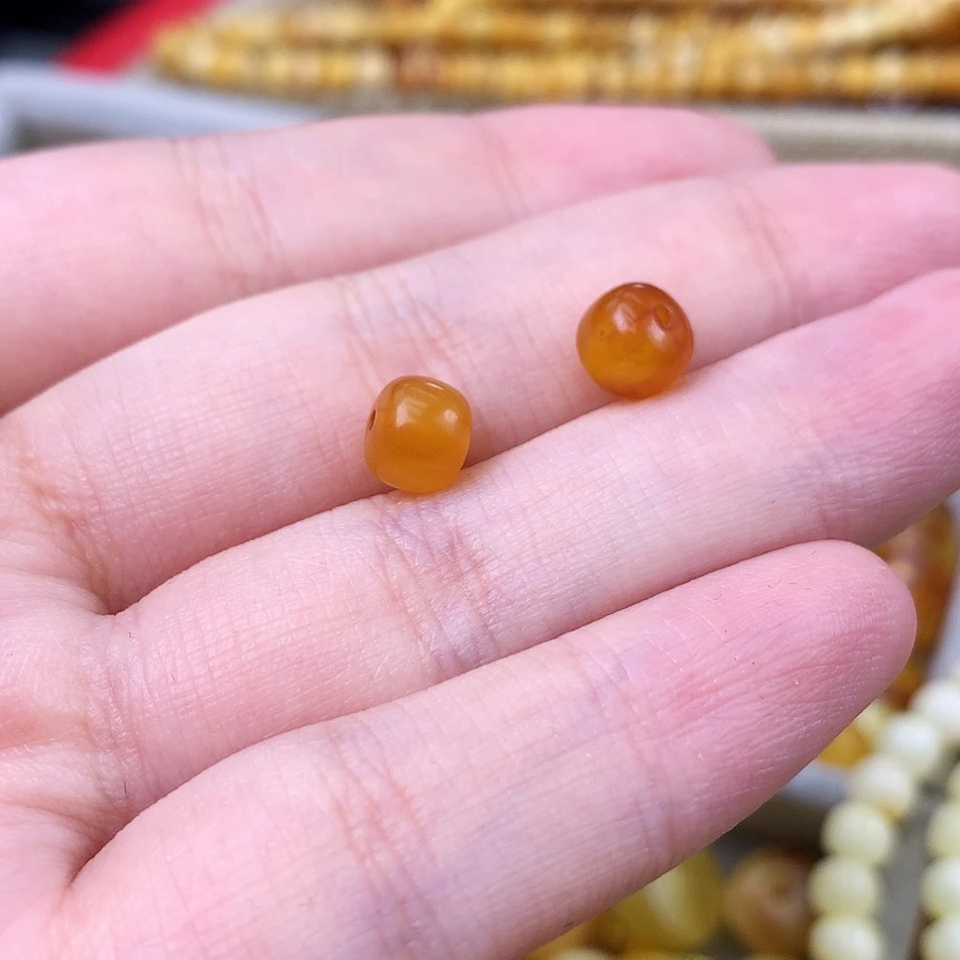 未镶嵌琥珀珠宝奇石