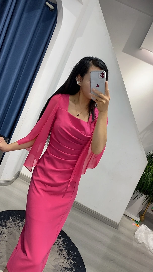 法式气质连衣裙女夏季显瘦收腰包臀中长款开叉礼服裙子