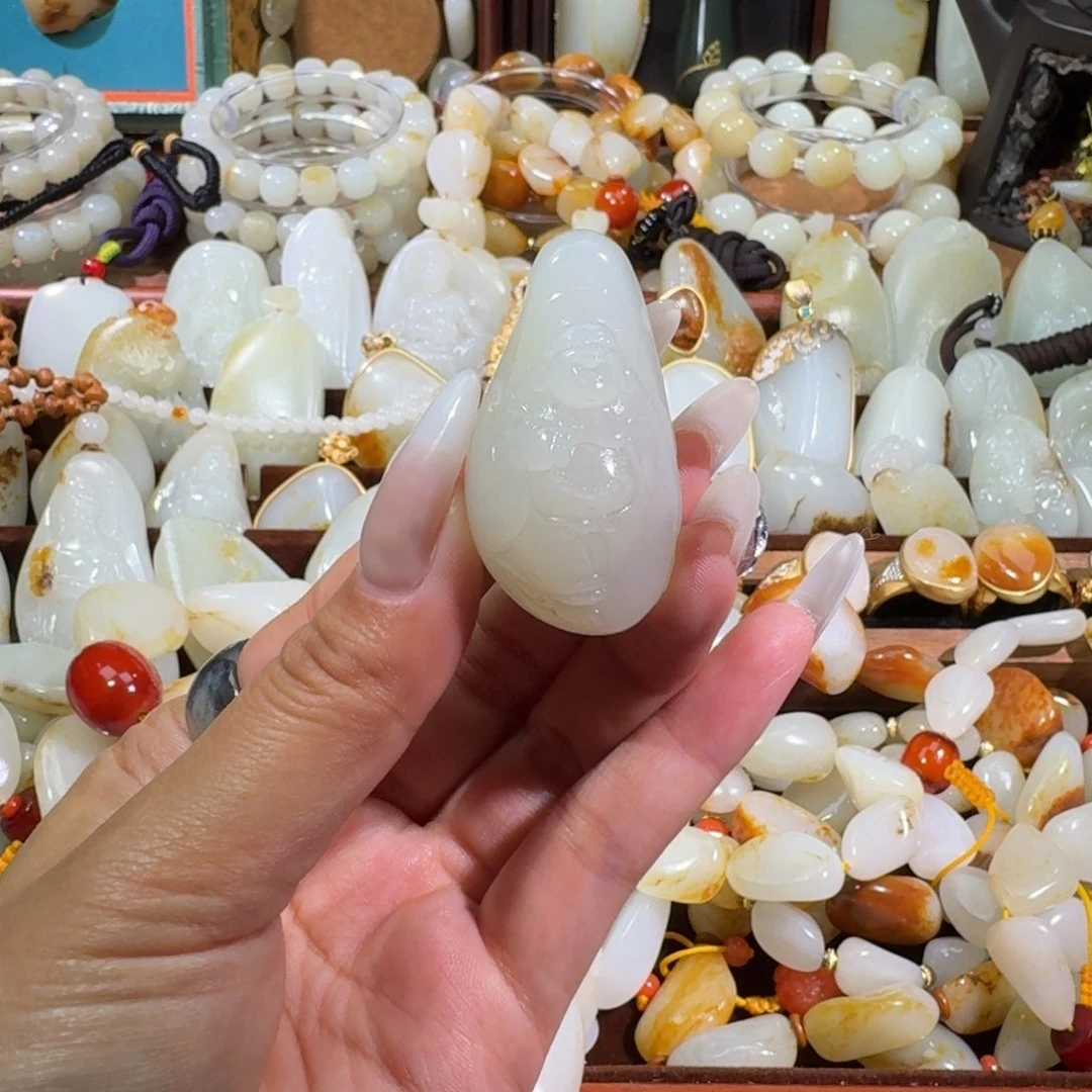 和田玉未镶嵌手链