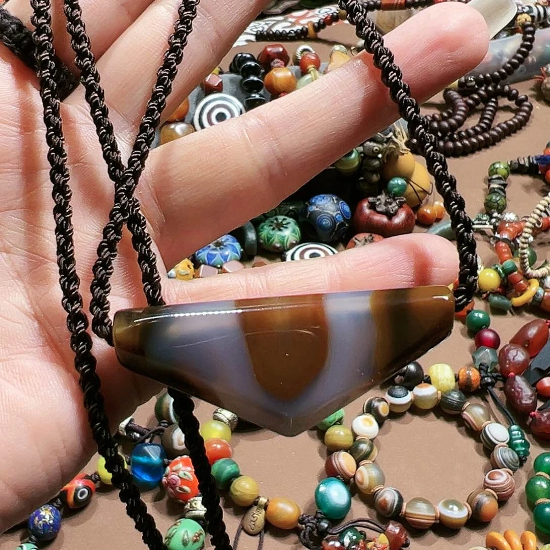 玛瑙/玉髓颈饰未镶嵌