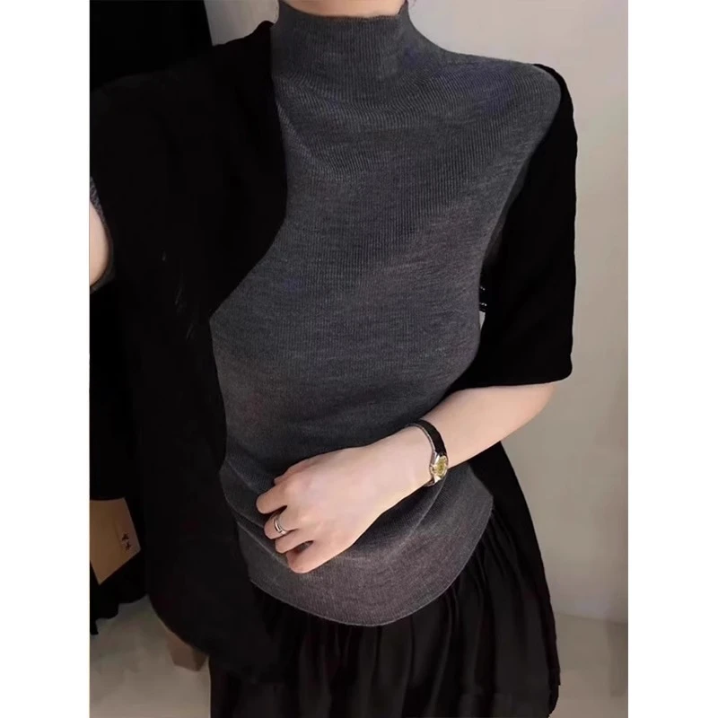 灰色无缝半高领五分袖针织打底衫女秋季修身内搭半袖t恤正肩上衣