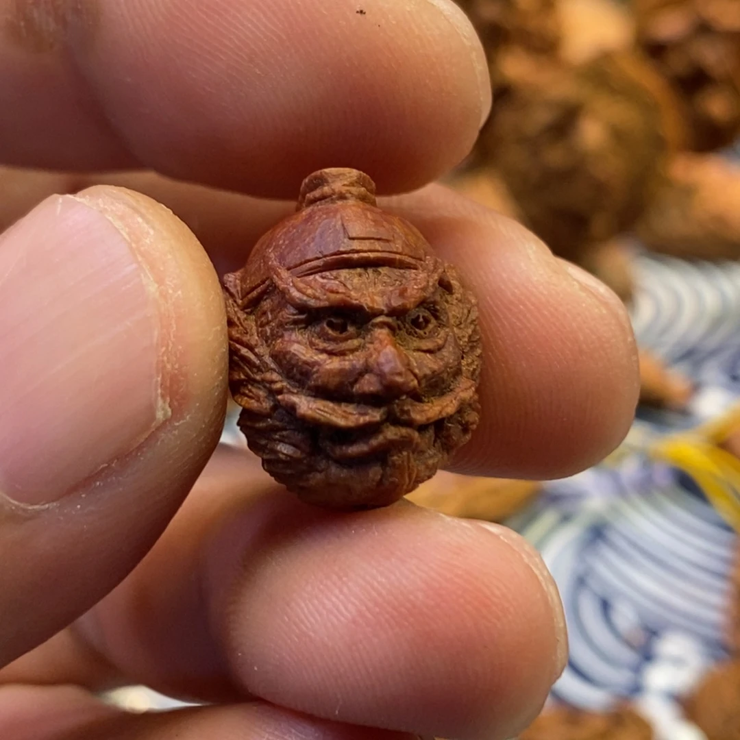 潍坊核雕桃核雕刻钟馗纳吉祥