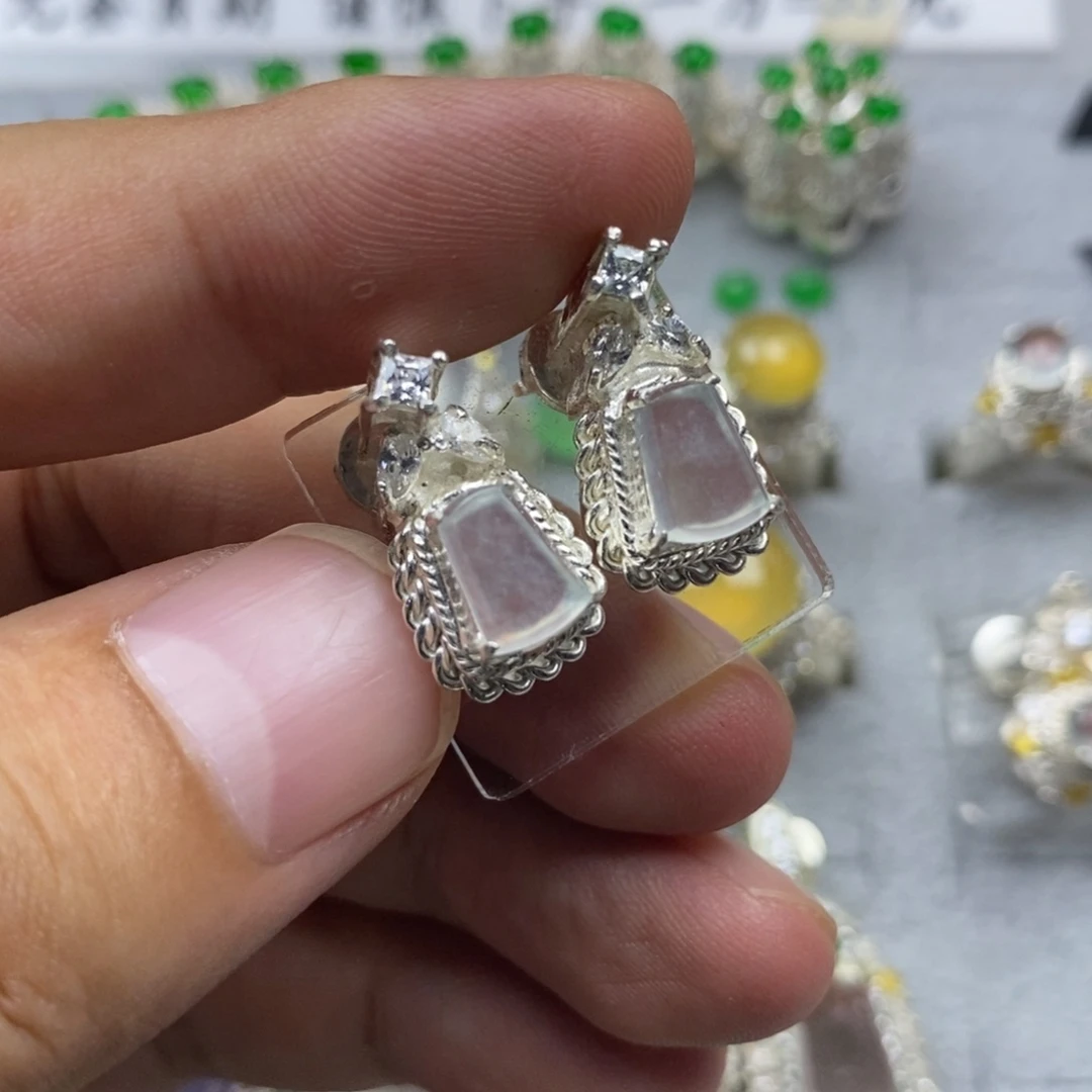 定制翡翠未镶嵌高冰8mm